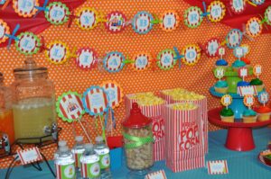 Circus Carnival Birthday Party Set of 10